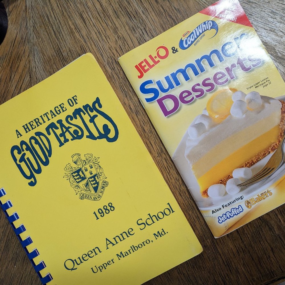Bundle 2 Cookbooks. A heritage of good tastes; Jell-O Summer Desserts